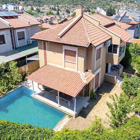 Vila Oezel Huzurlu Marmaris